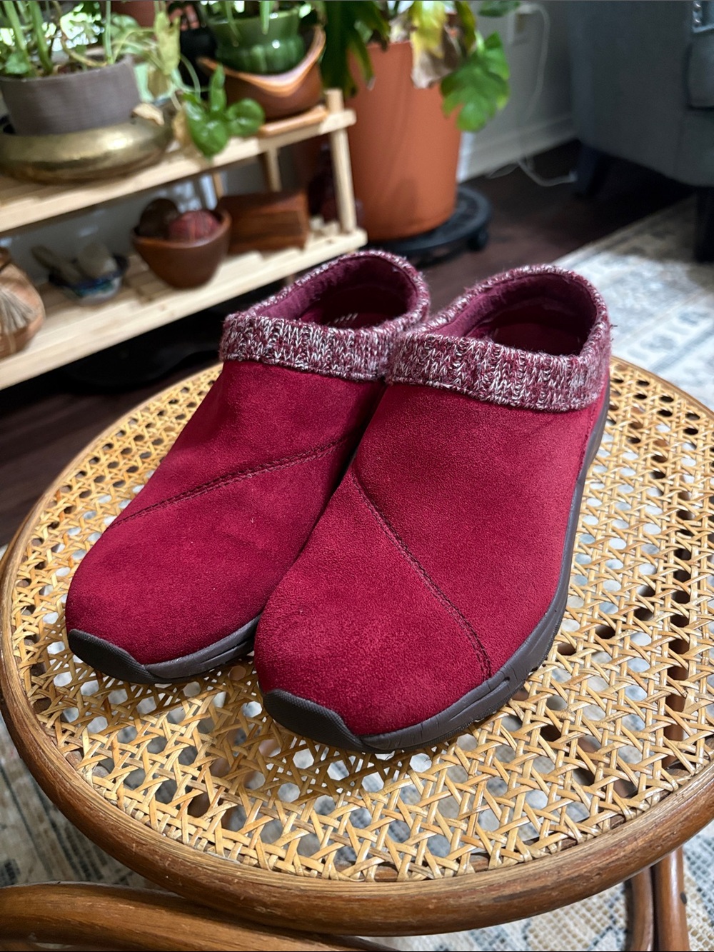 Vionic suede clog. Size 7
